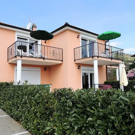 Cindy Apartman